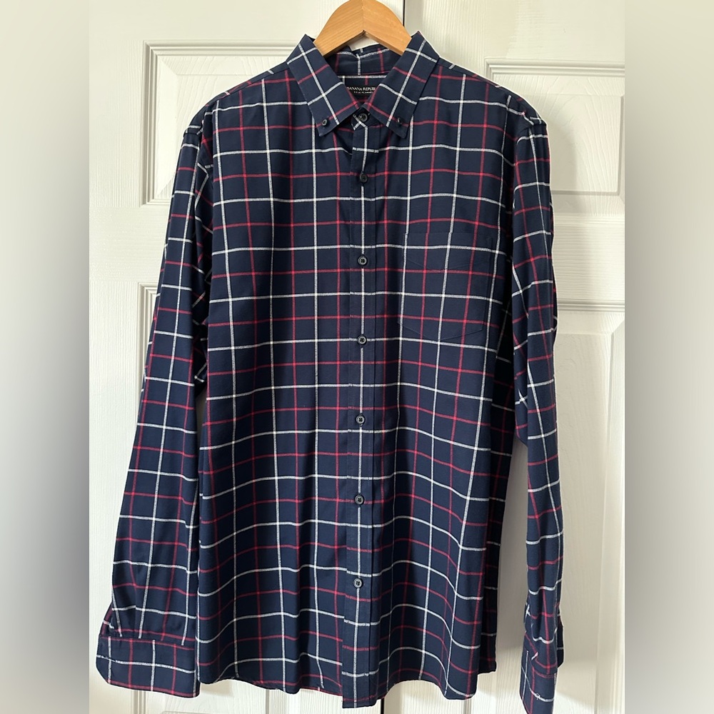 Banana Republic Luxe Flannel untucked slim fit, navy plaid, size Large